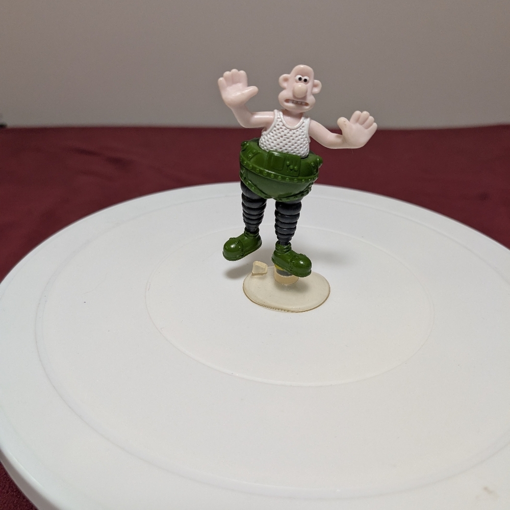 Vintage Wallace Figure Wallace and Gromit Wrong Trousers Suction 1989 Applause